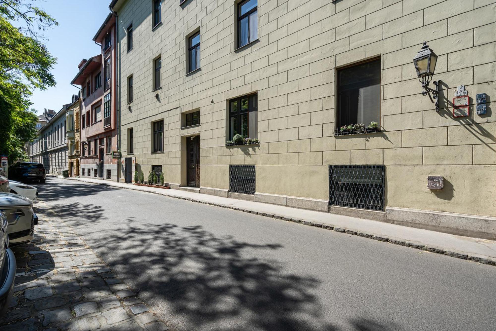Castle Chainbridge Apartment 부다페스트 외부 사진