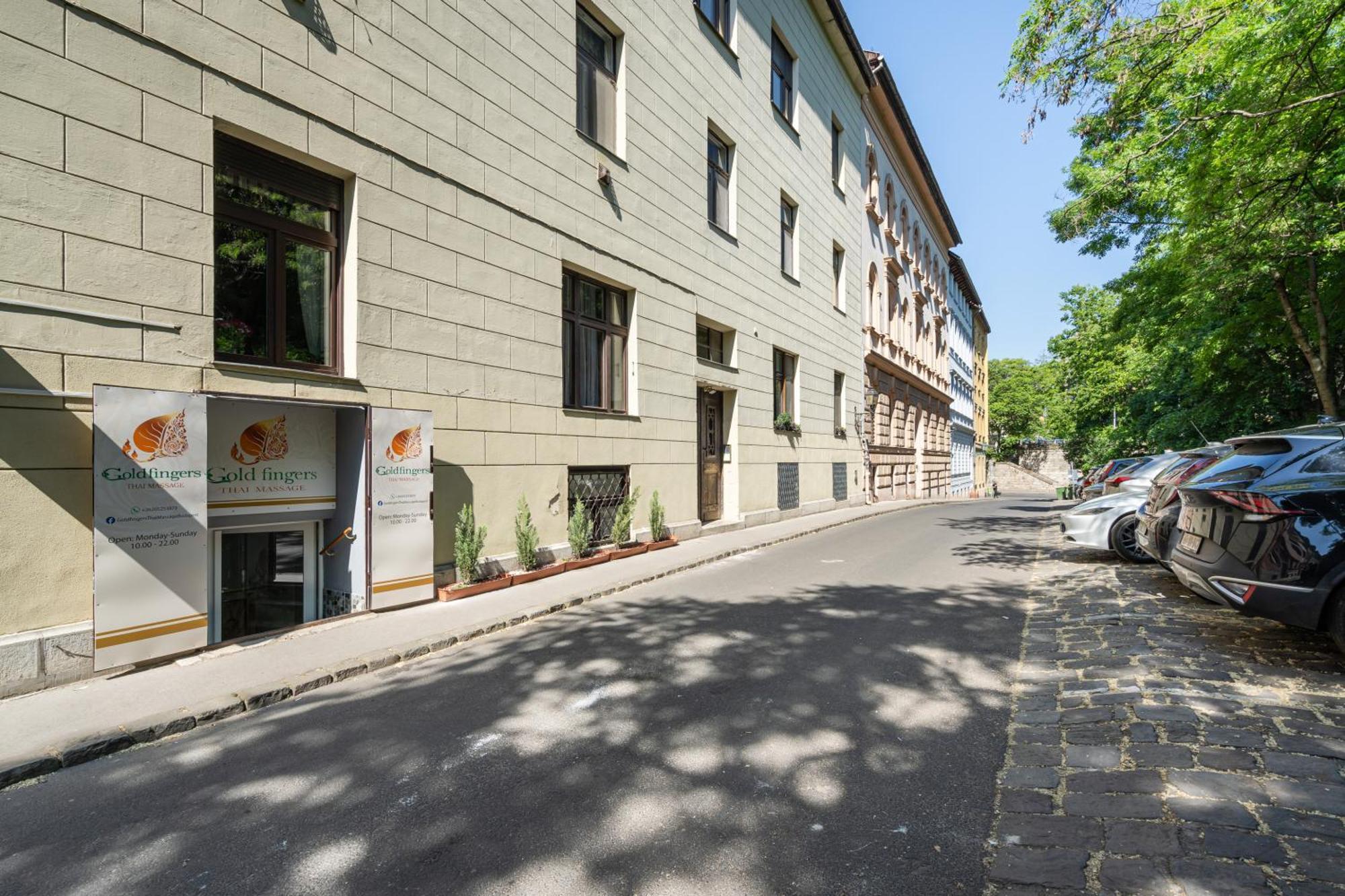 Castle Chainbridge Apartment 부다페스트 외부 사진